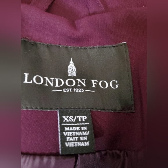 LONDON FOG purple raincoat with removable hood. Size xs - Picture 6 of 6